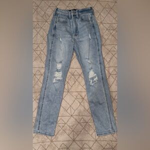 Hollister Light Blue ultra high-rise ripped mom jeans size 0 short